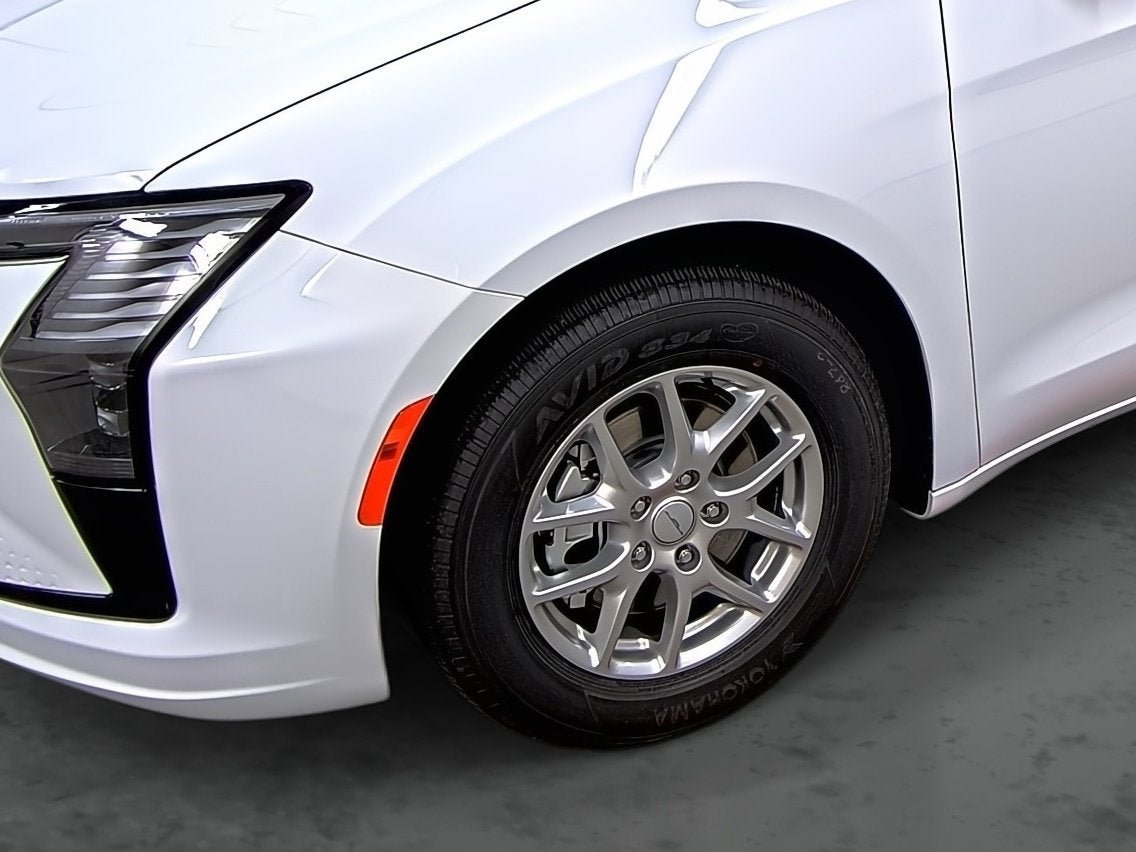 New 2027 Chrysler Pacifica Select FWD image 7