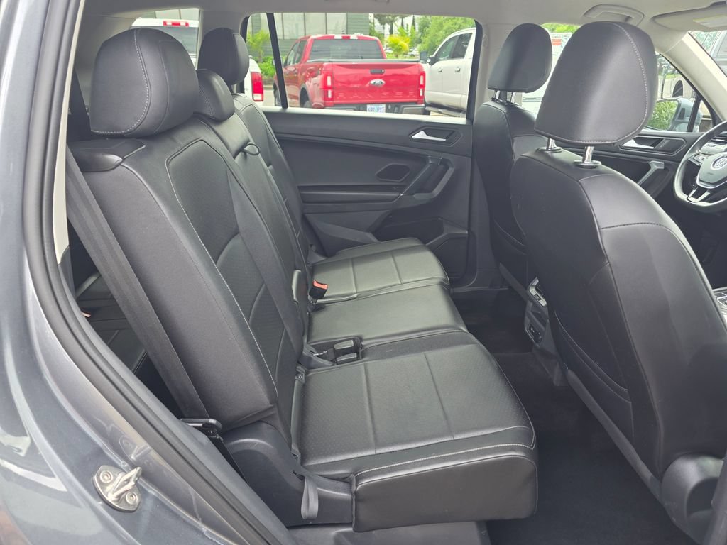 Used 2020 Volkswagen Tiguan SE FWD image 24