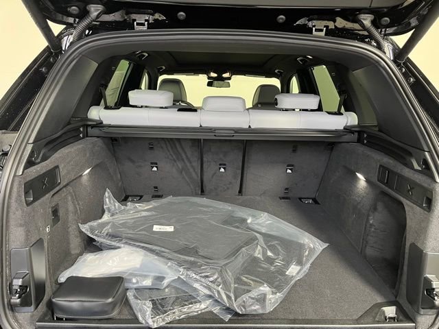 New 2026 BMW X5 M60i image 16