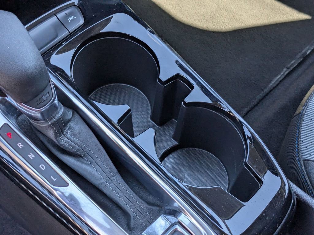 Used 2025 Chevrolet Trax LT w/ LT Convenience Package FWD image 23