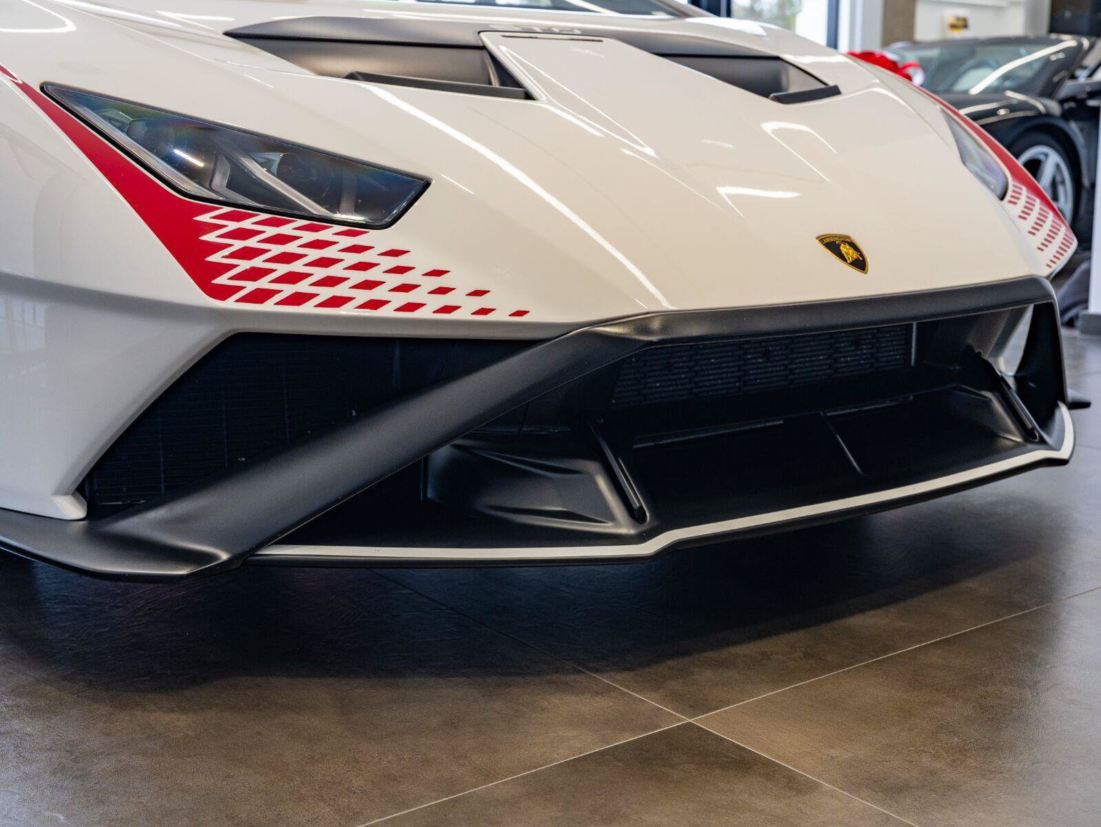 Used 2022 Lamborghini Huracan STO RWD image 50