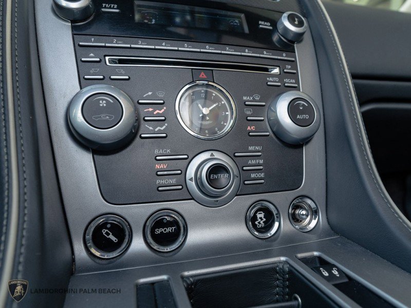 Used 2015 Aston Martin DB9 Volante image 30