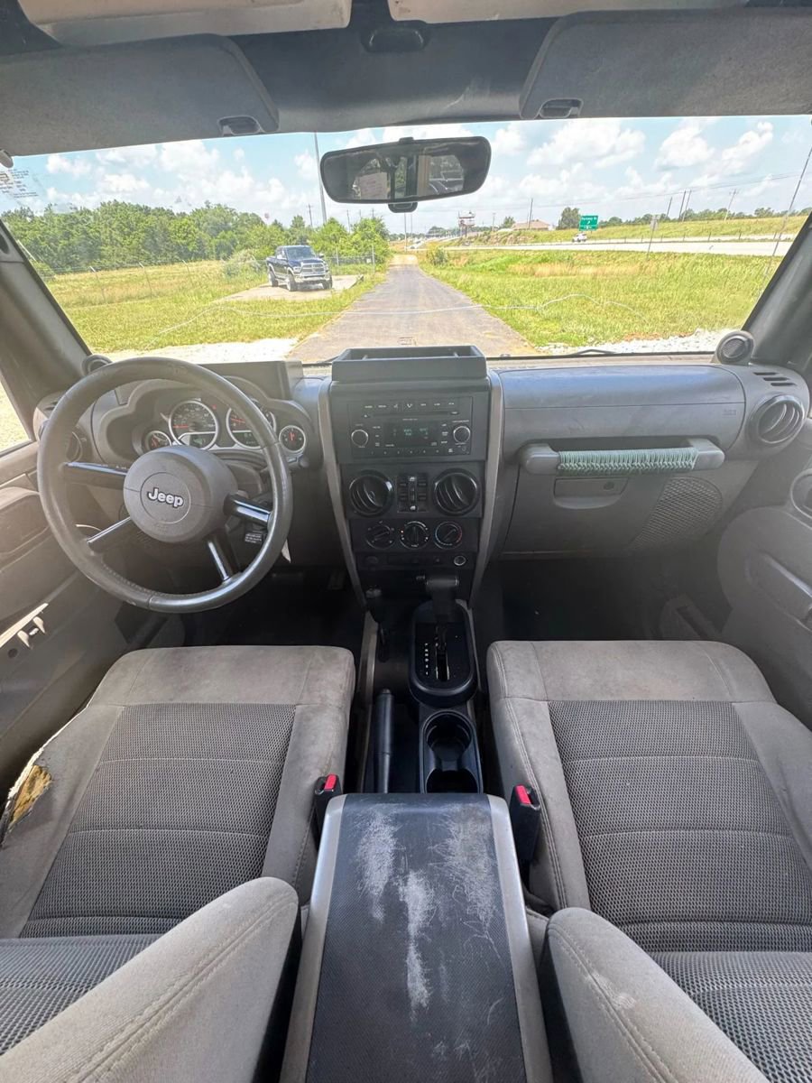 Used 2008 Jeep Wrangler Unlimited Sahara image 16