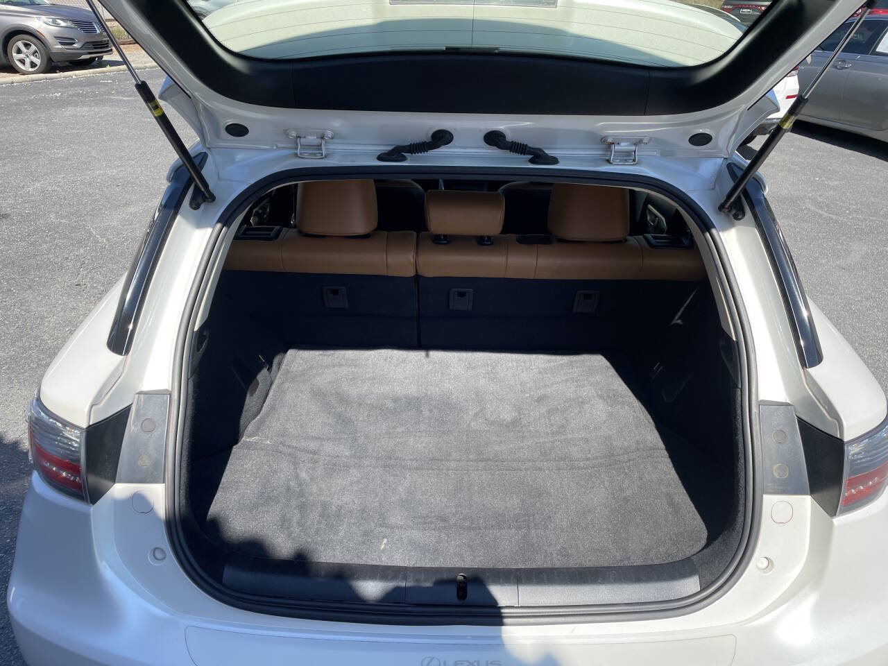 Used 2015 Lexus CT 200h FWD image 8