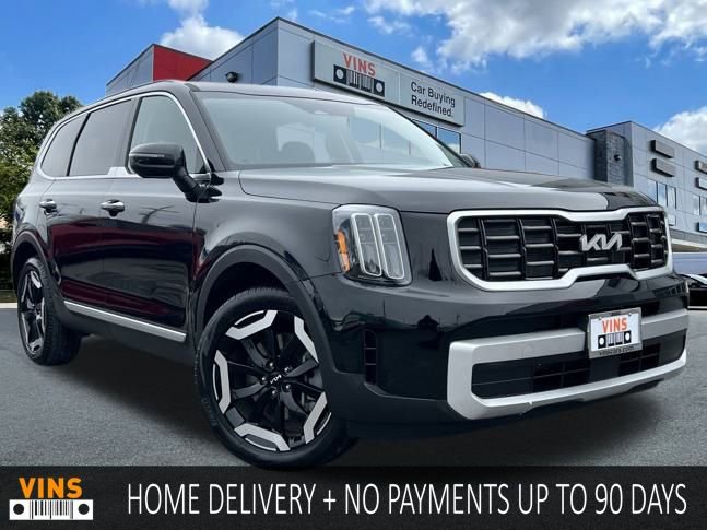 Used 2024 Kia Telluride S w/ S Sunroof Package