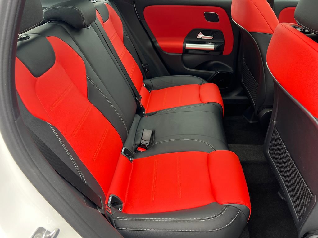 New 2026 Mercedes-Benz GLA 35 AMG 4MATIC image 16