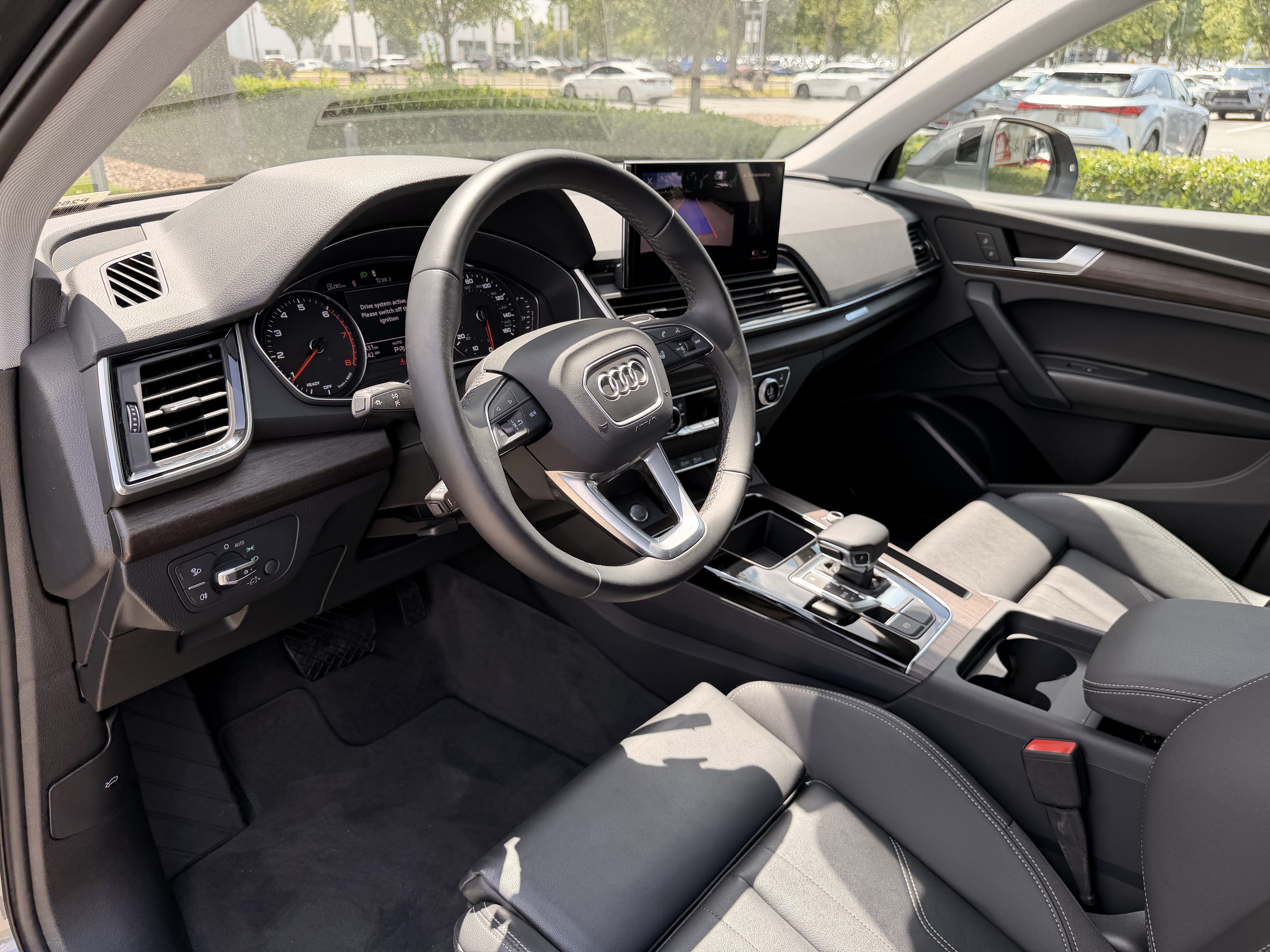 Certified 2025 Audi Q5 2.0T Premium AWD/4WD image 17