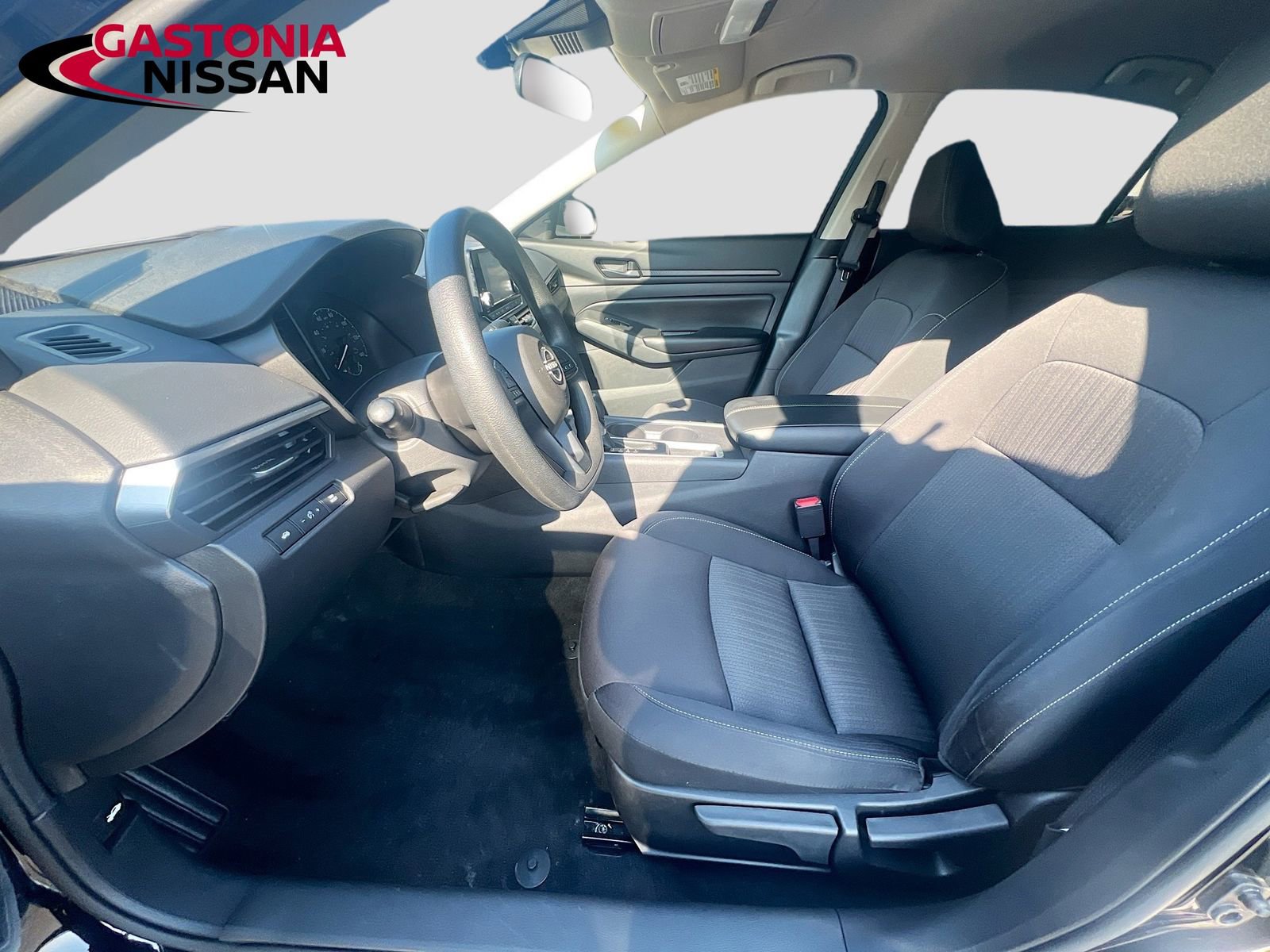 Used 2024 Nissan Altima 2.5 S FWD image 26