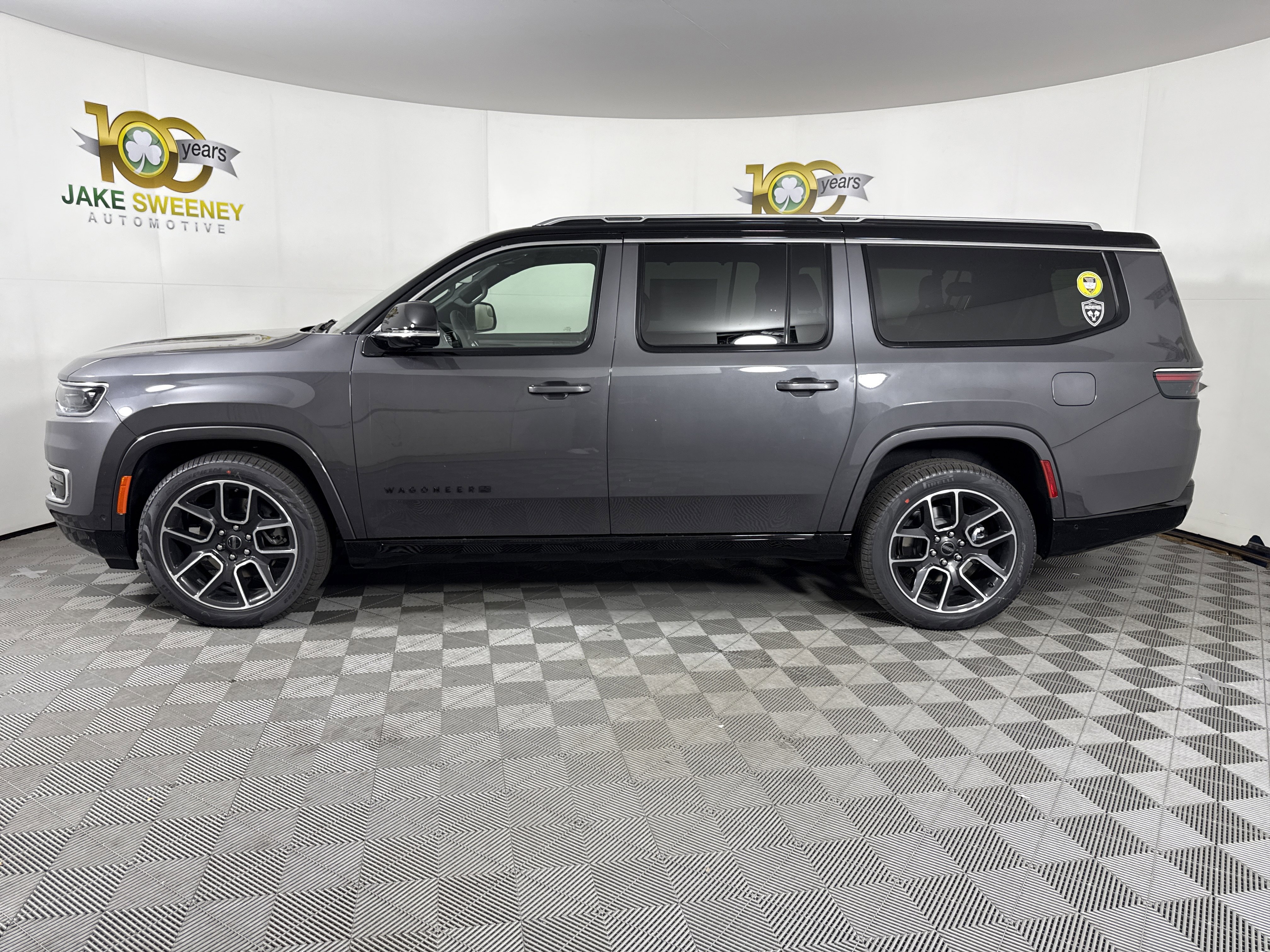 New 2025 Jeep Wagoneer L Series III w/ Quick Order Package 25C Super image 4