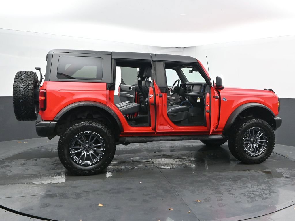 Used 2023 Ford Bronco Black Diamond image 41