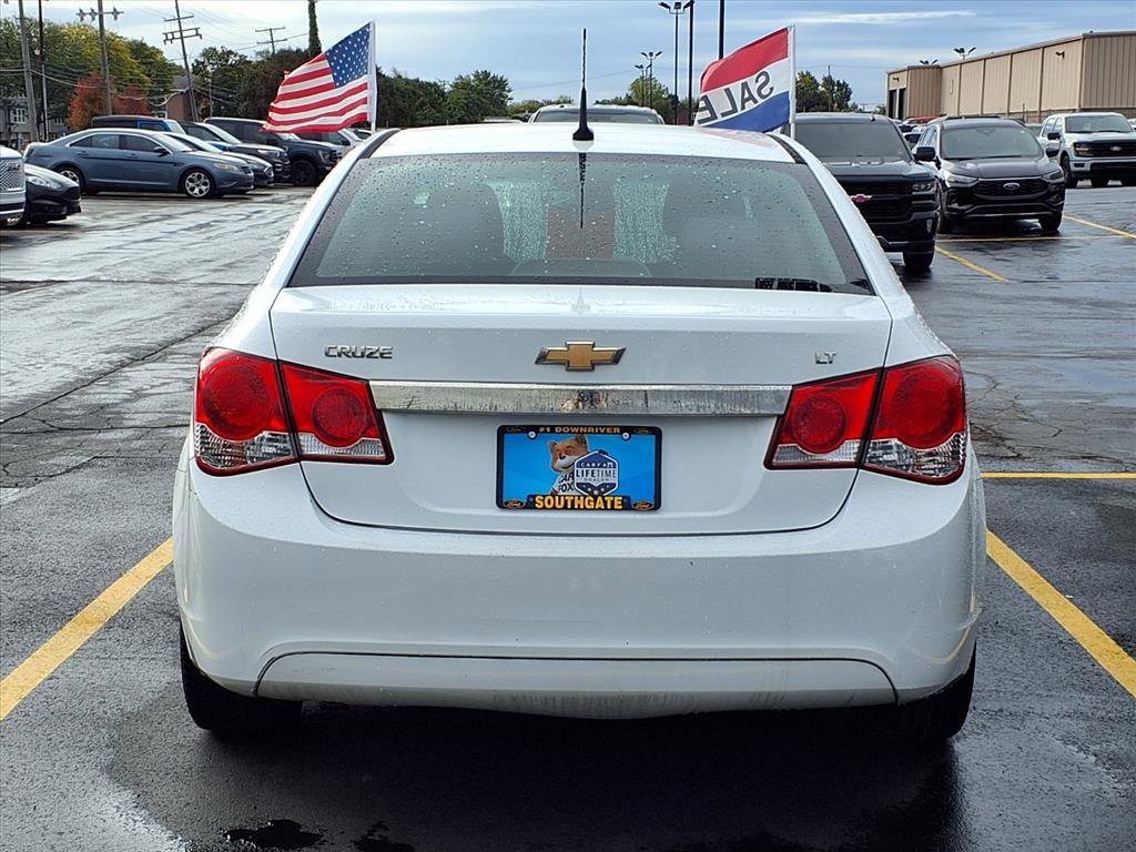 Used 2014 Chevrolet Cruze LT image 19