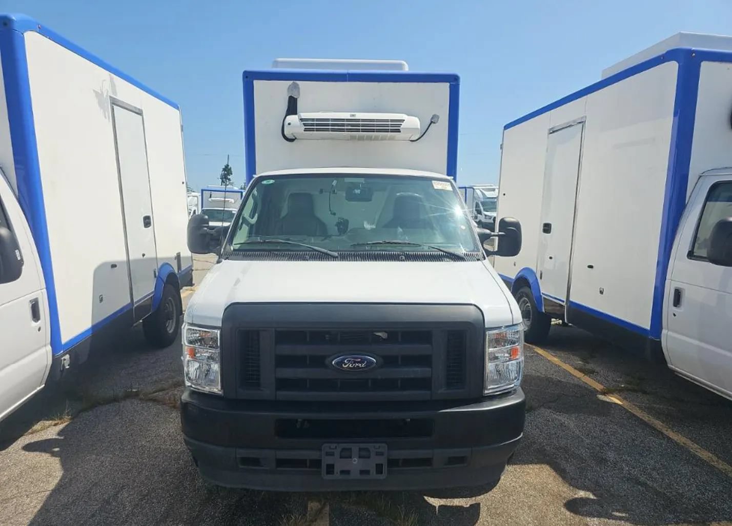 Used 2023 Ford E-350 and Econoline 350 Super Duty w/ Power Windows & Locks Group RWD image 5