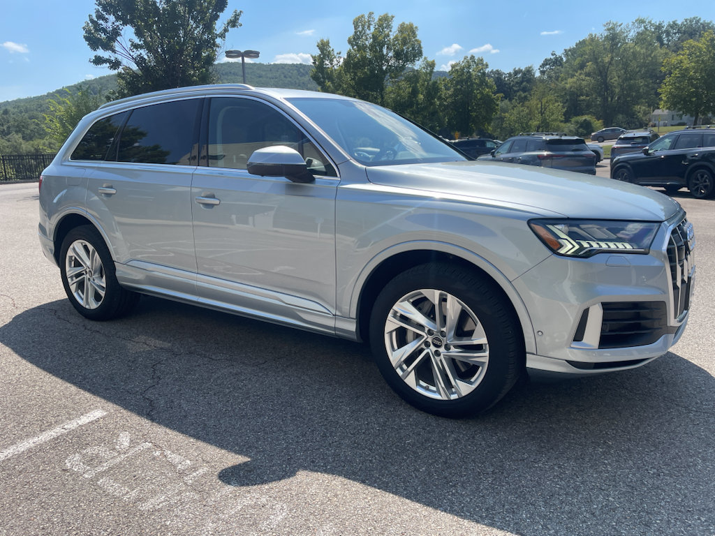 Used 2023 Audi Q7 3.0T Premium Plus w/ Premium Plus Package AWD/4WD image 1