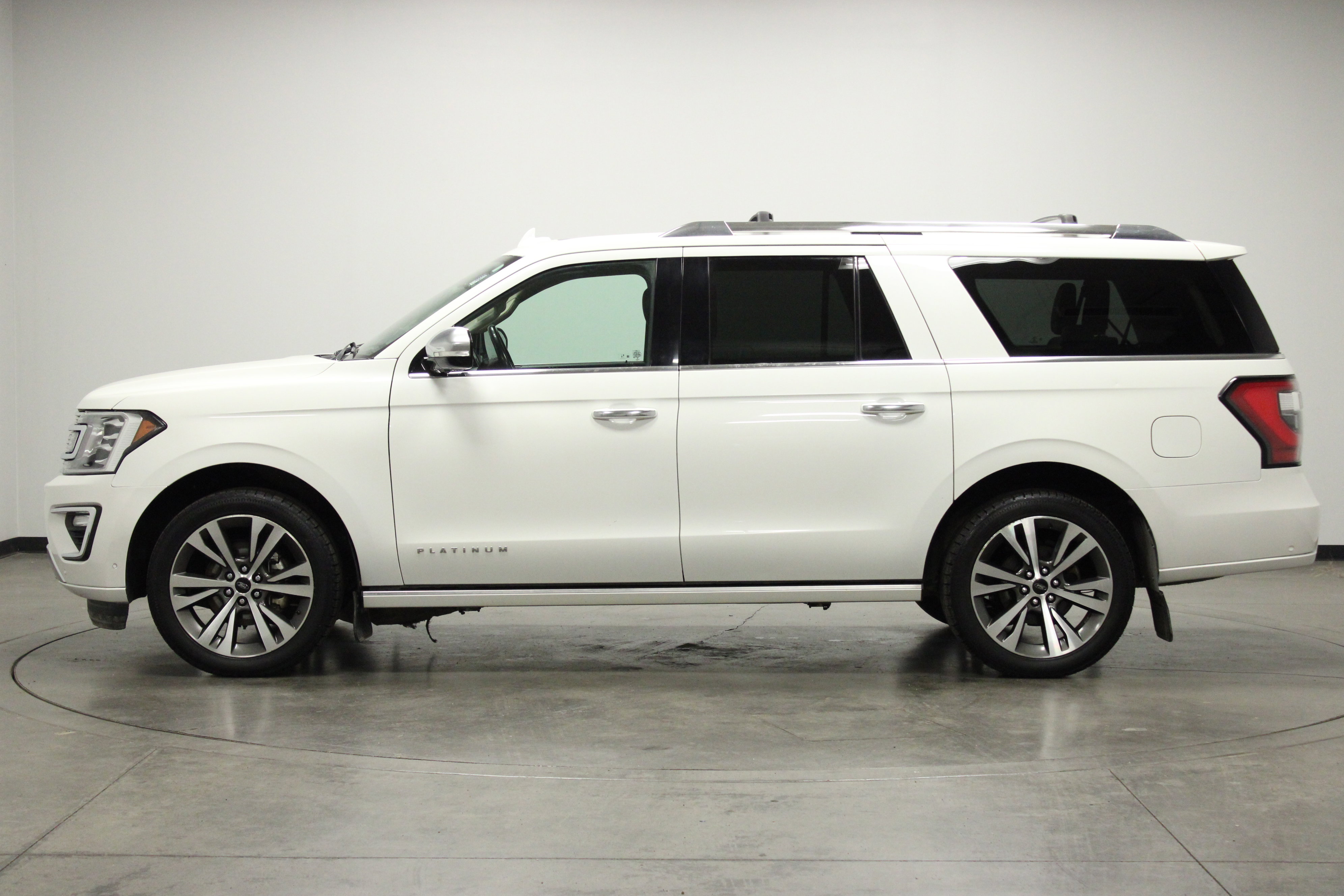 Used 2021 Ford Expedition Max Platinum AWD/4WD image 5