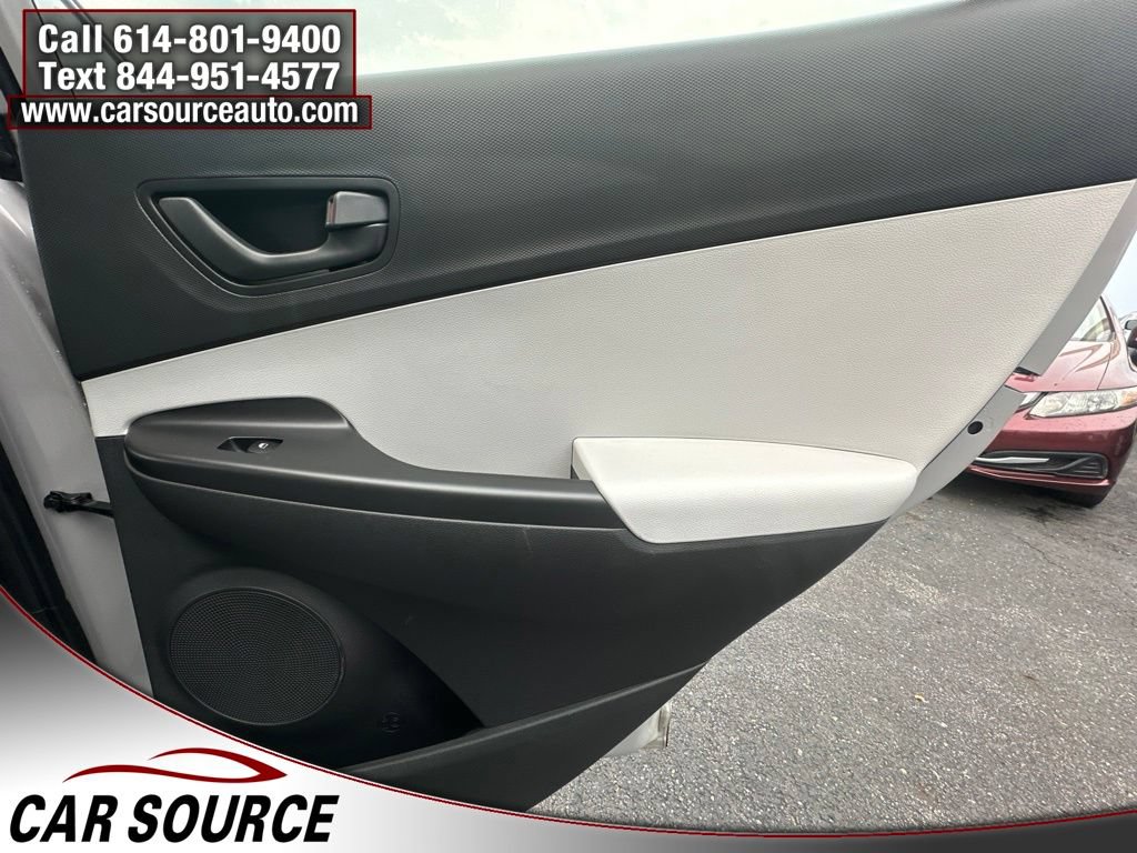 Used 2023 Hyundai Kona SE AWD/4WD image 26