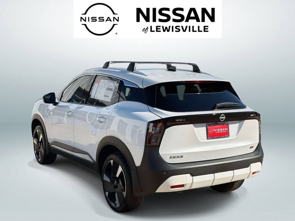 New 2026 Nissan Kicks SR w/ Illumination Package FWD image 5