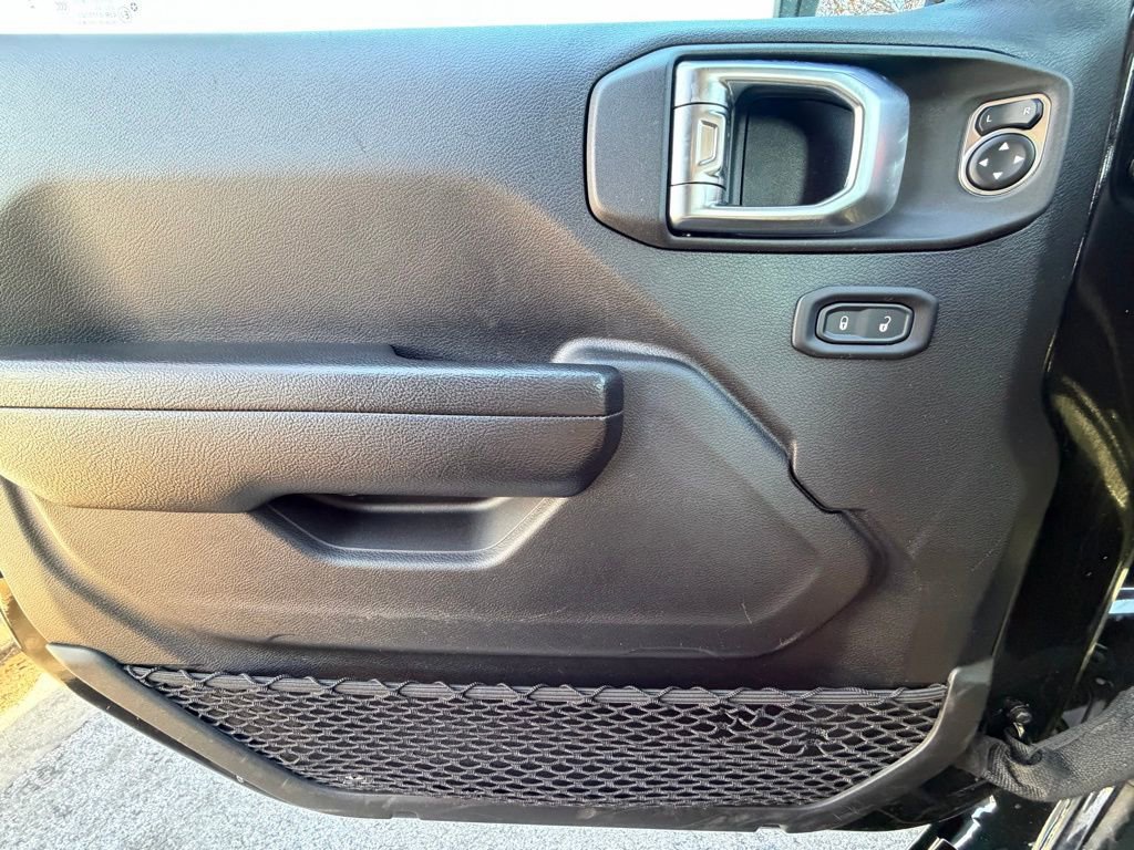 Certified 2023 Jeep Wrangler Rubicon image 29