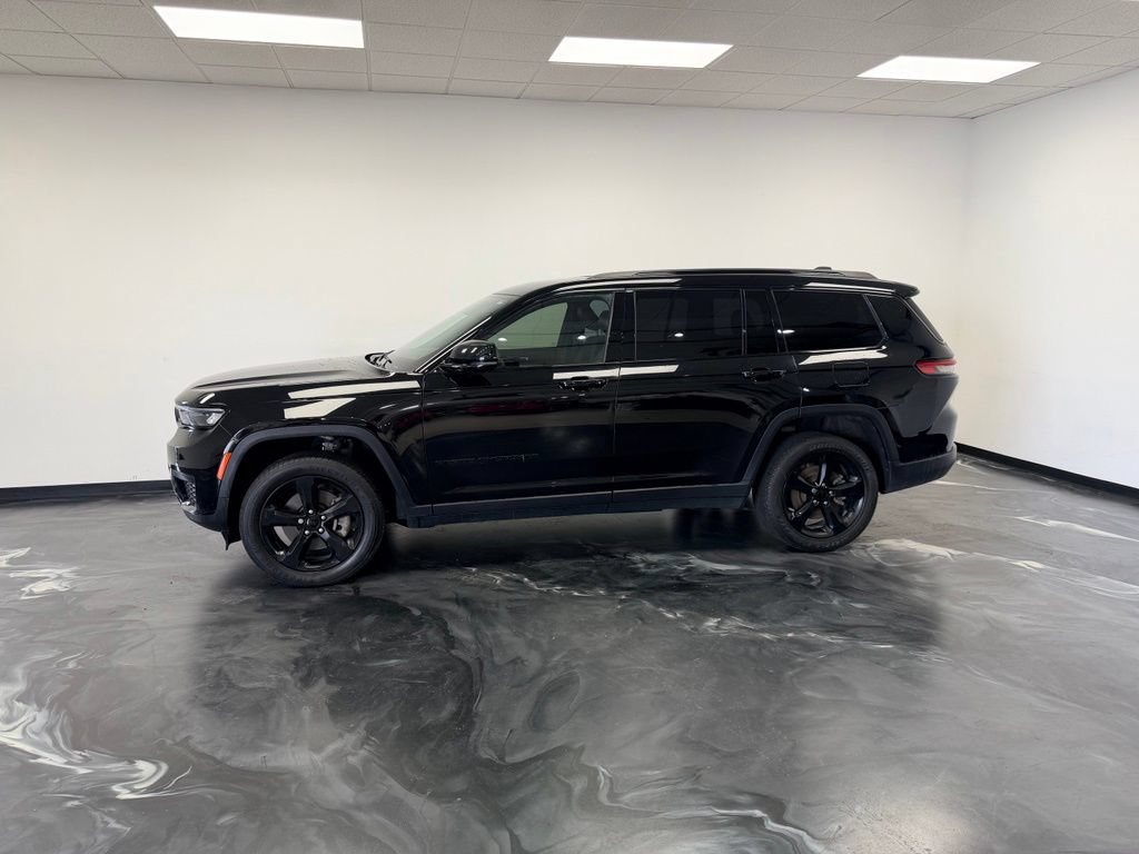 Used 2023 Jeep Grand Cherokee L Laredo AWD/4WD image 22