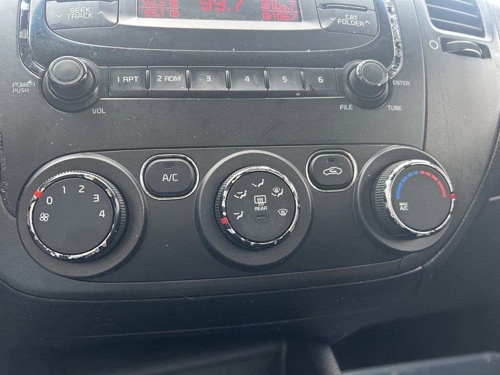 Used 2018 Kia Forte LX image 22