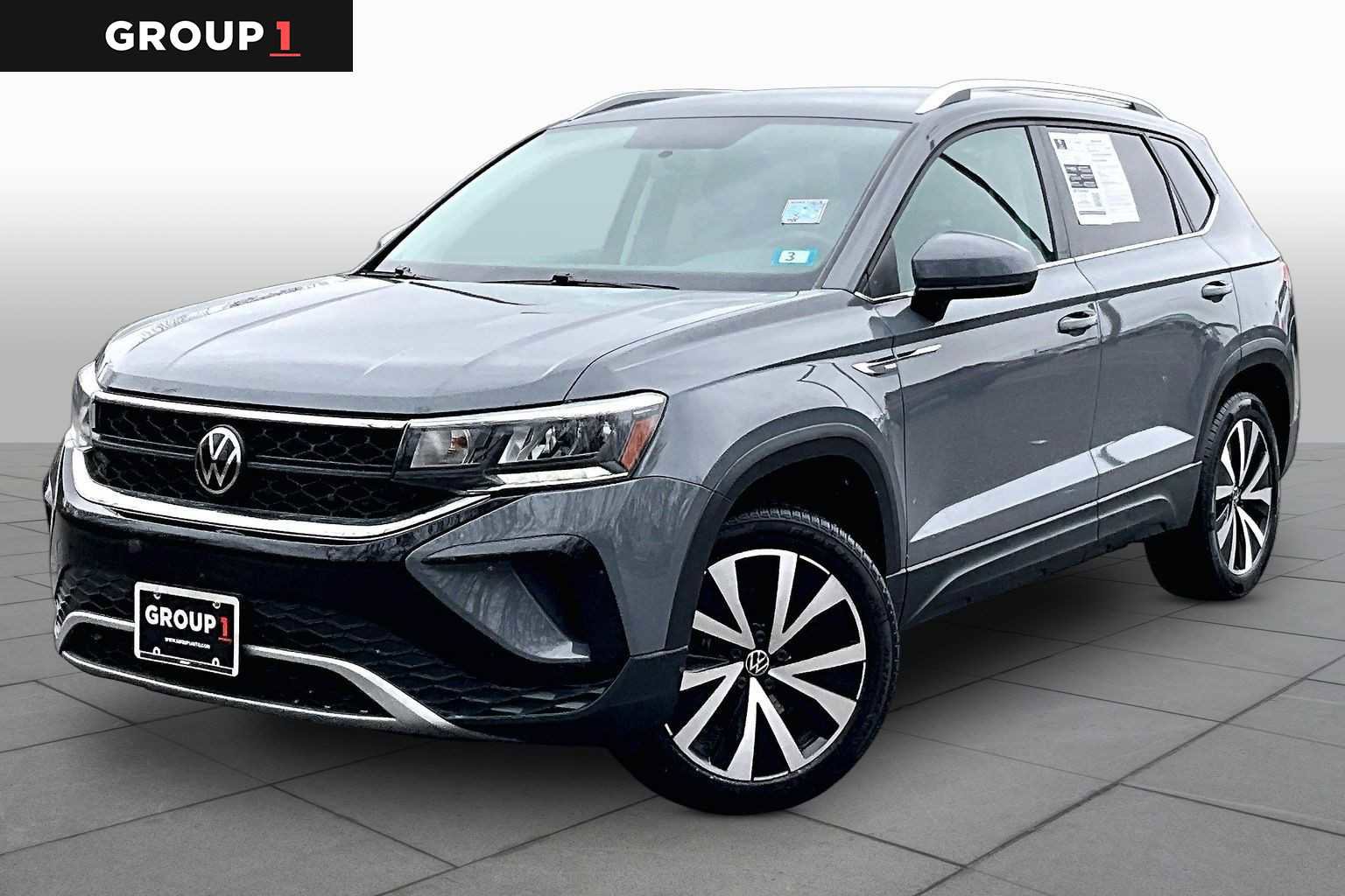 Used 2022 Volkswagen Taos SE AWD/4WD image 1