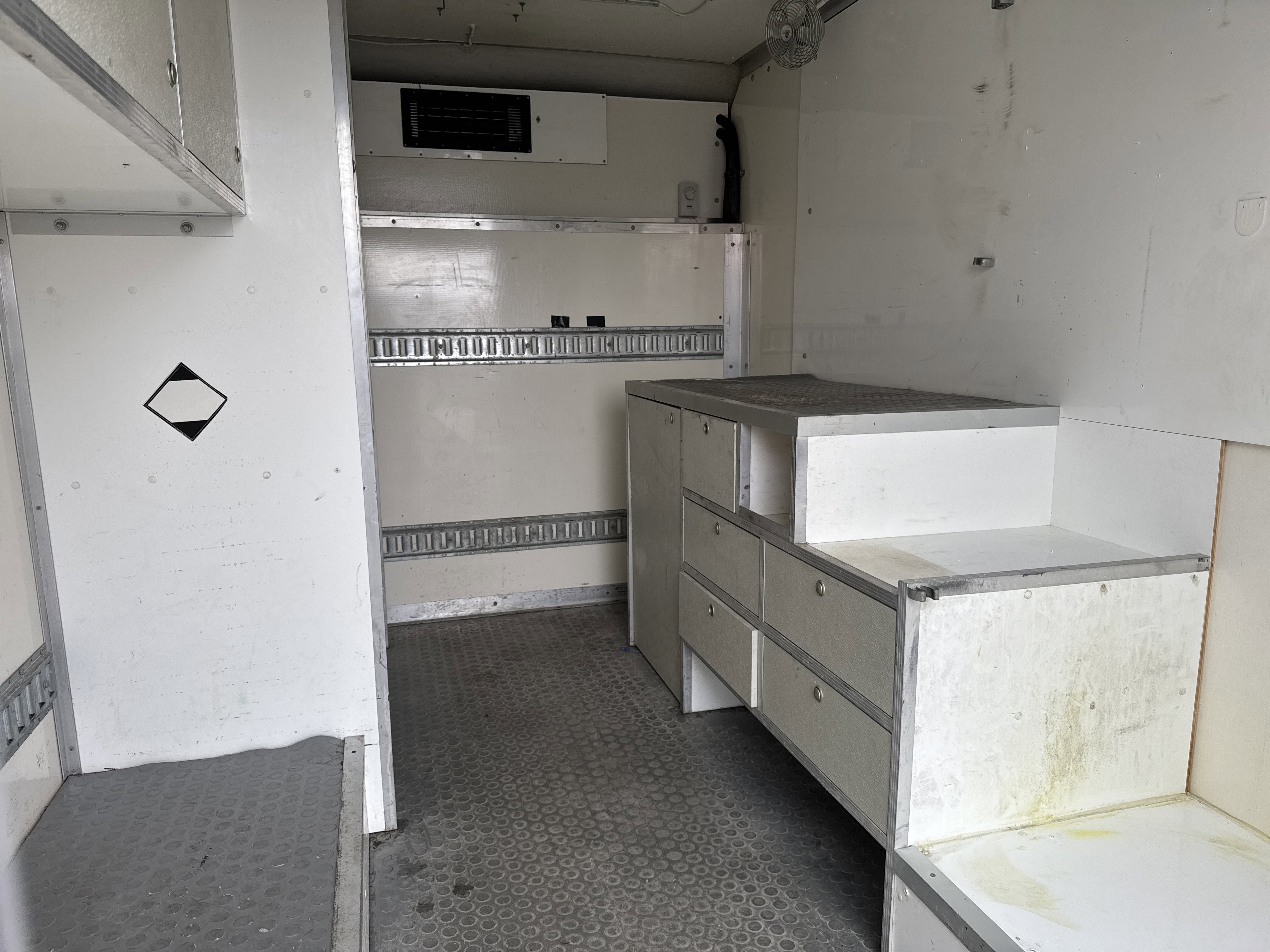 Used 2019 Chevrolet Express 3500 w/ Driver Convenience Package RWD image 24