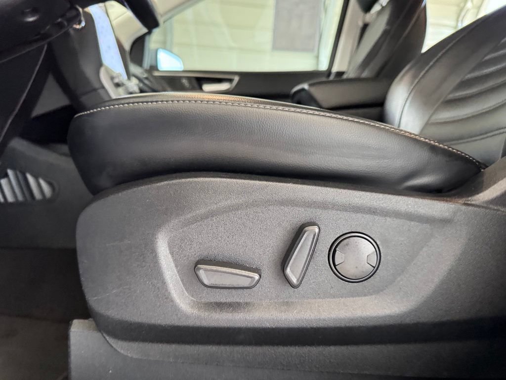 Used 2024 Ford Edge SEL AWD/4WD image 7