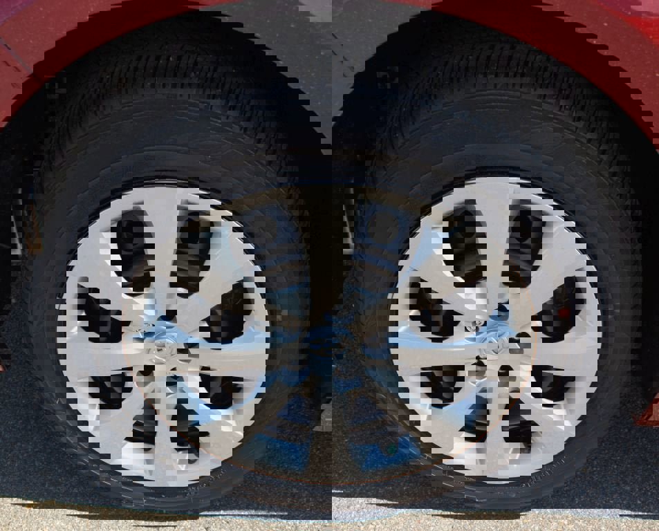 Used 2025 Toyota Corolla LE image 24