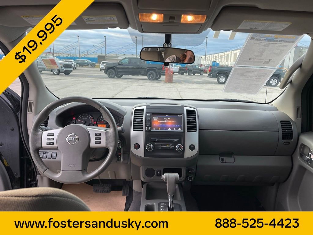 Used 2019 Nissan Frontier SV image 19