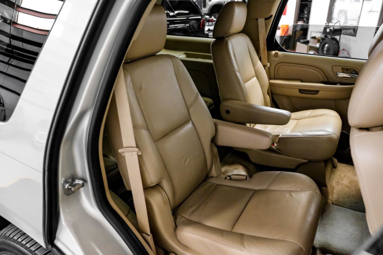 Used 2014 Cadillac Escalade Premium image 26