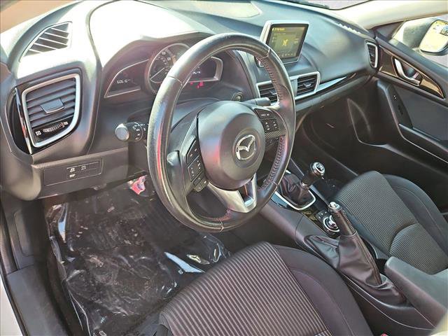 Used 2016 MAZDA MAZDA3 i Touring w/ Popular Equipment Package FWD image 10