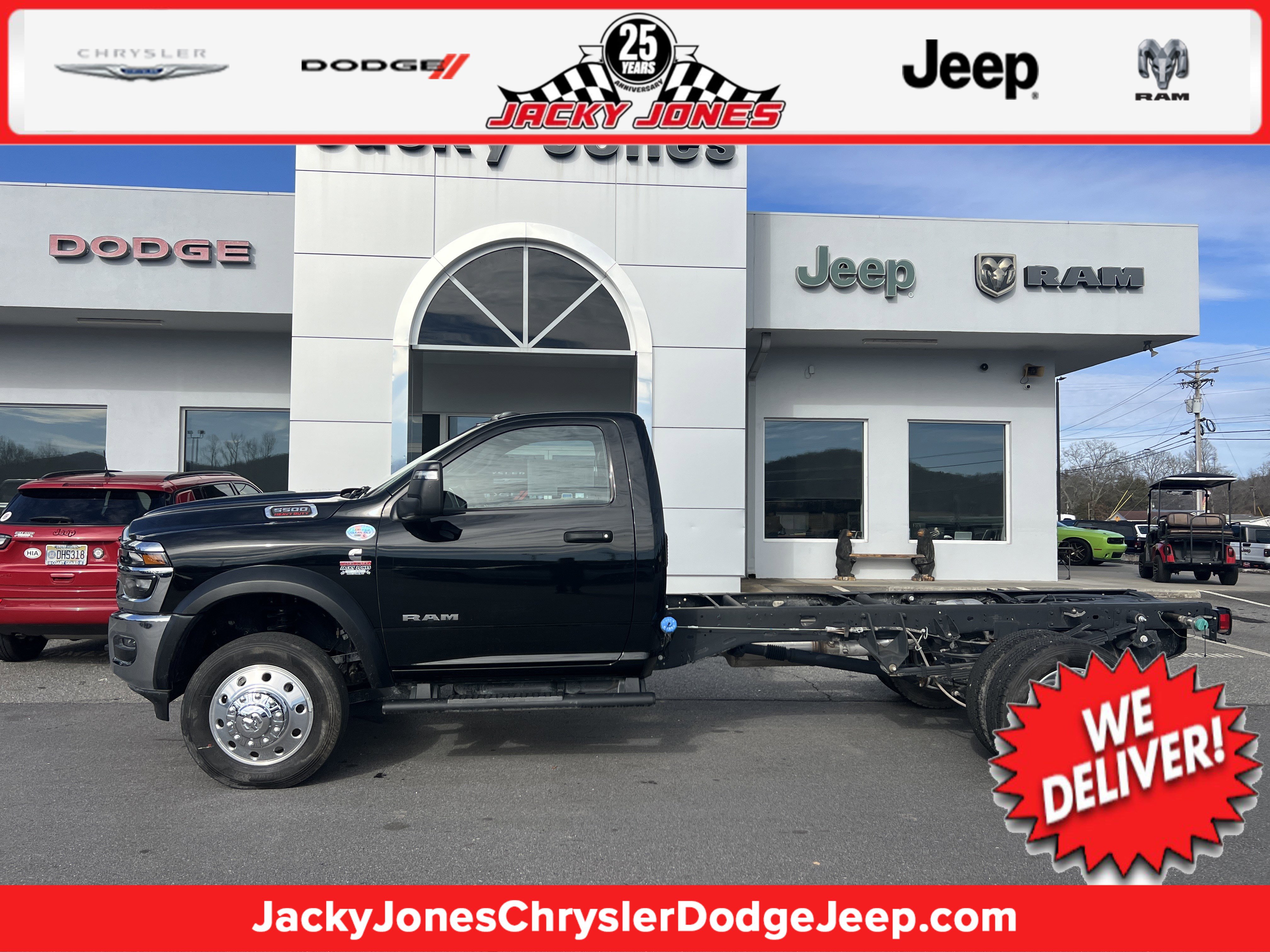 Used 2025 RAM 5500 4x4 Regular Cab image 1