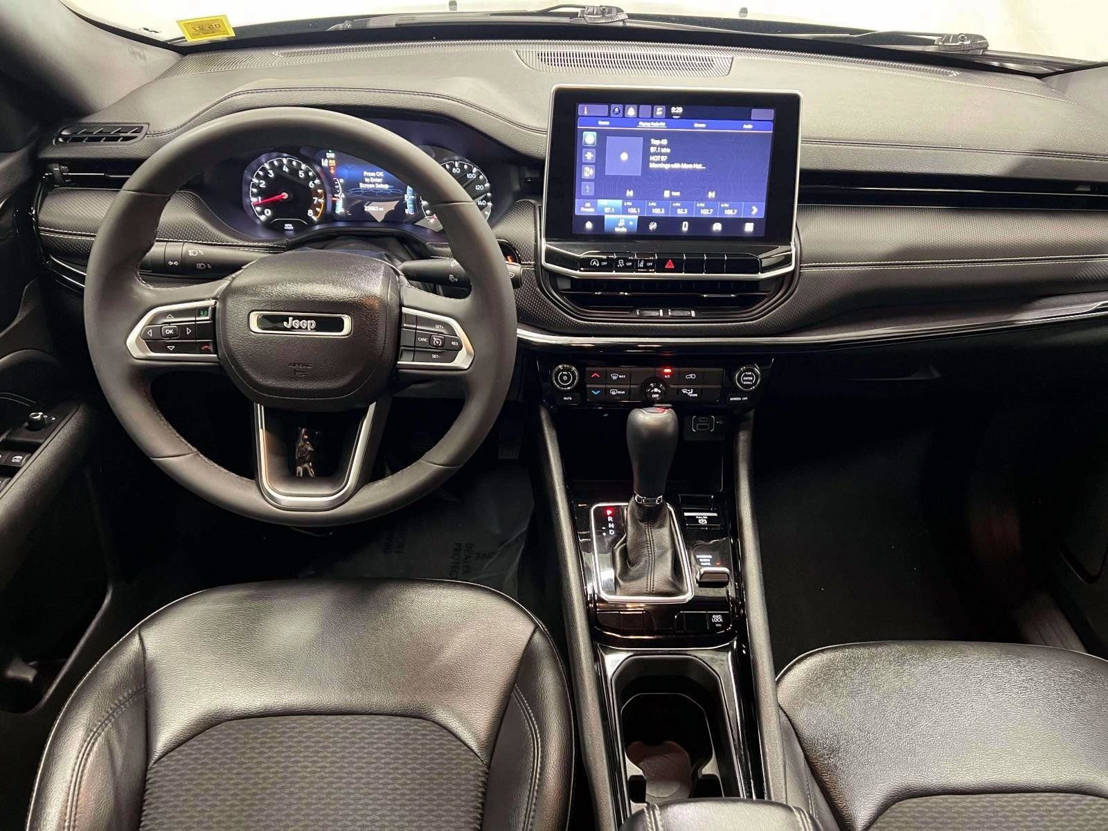 Used 2022 Jeep Compass Latitude AWD/4WD image 14