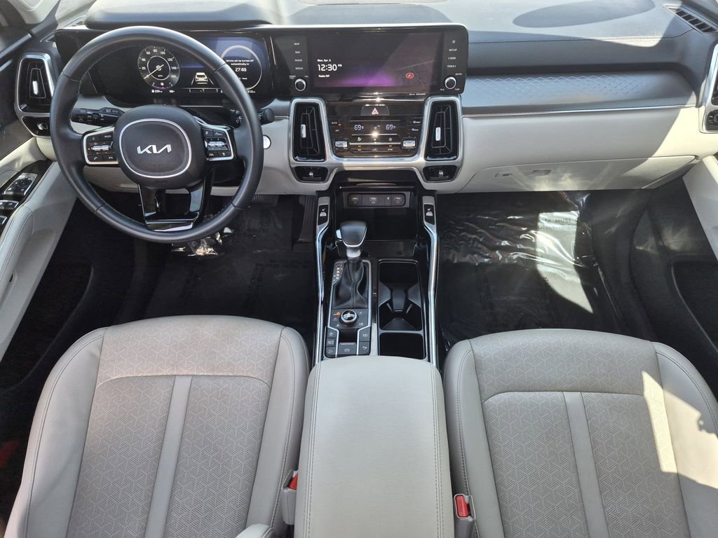 Certified 2023 Kia Sorento SX image 13