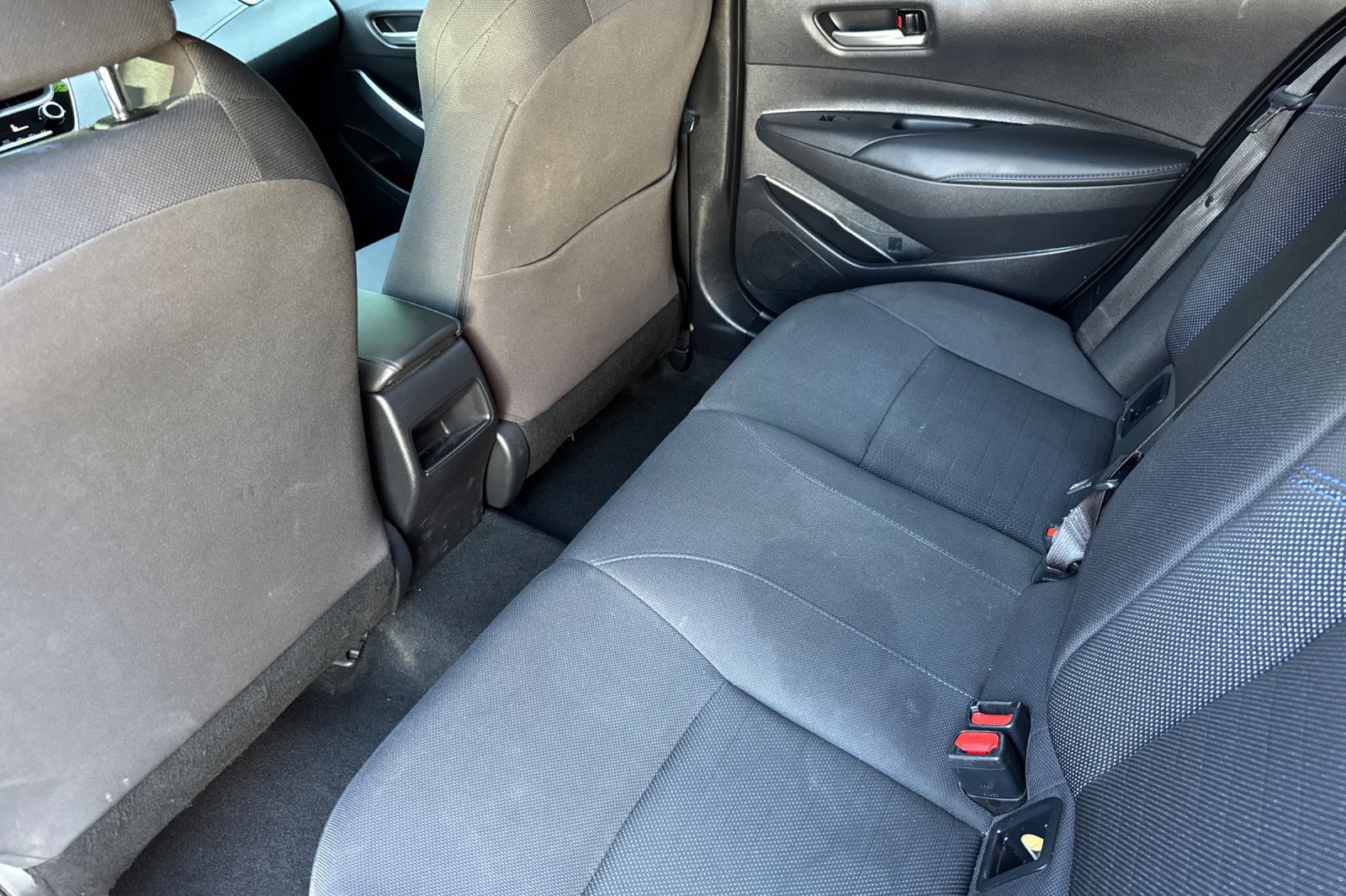 Used 2021 Toyota Corolla SE w/ Carpet Mat Package (TMS) FWD image 14