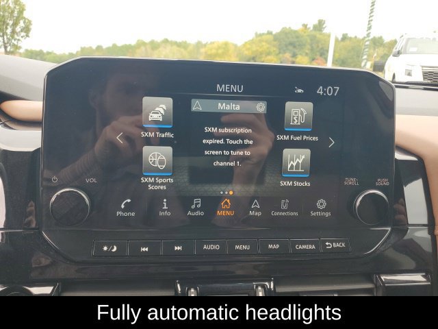 Certified 2025 Nissan Pathfinder Platinum w/ Black Appearance Package AWD/4WD image 39