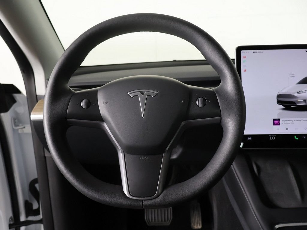 Used 2023 Tesla Model Y Long Range AWD/4WD image 40