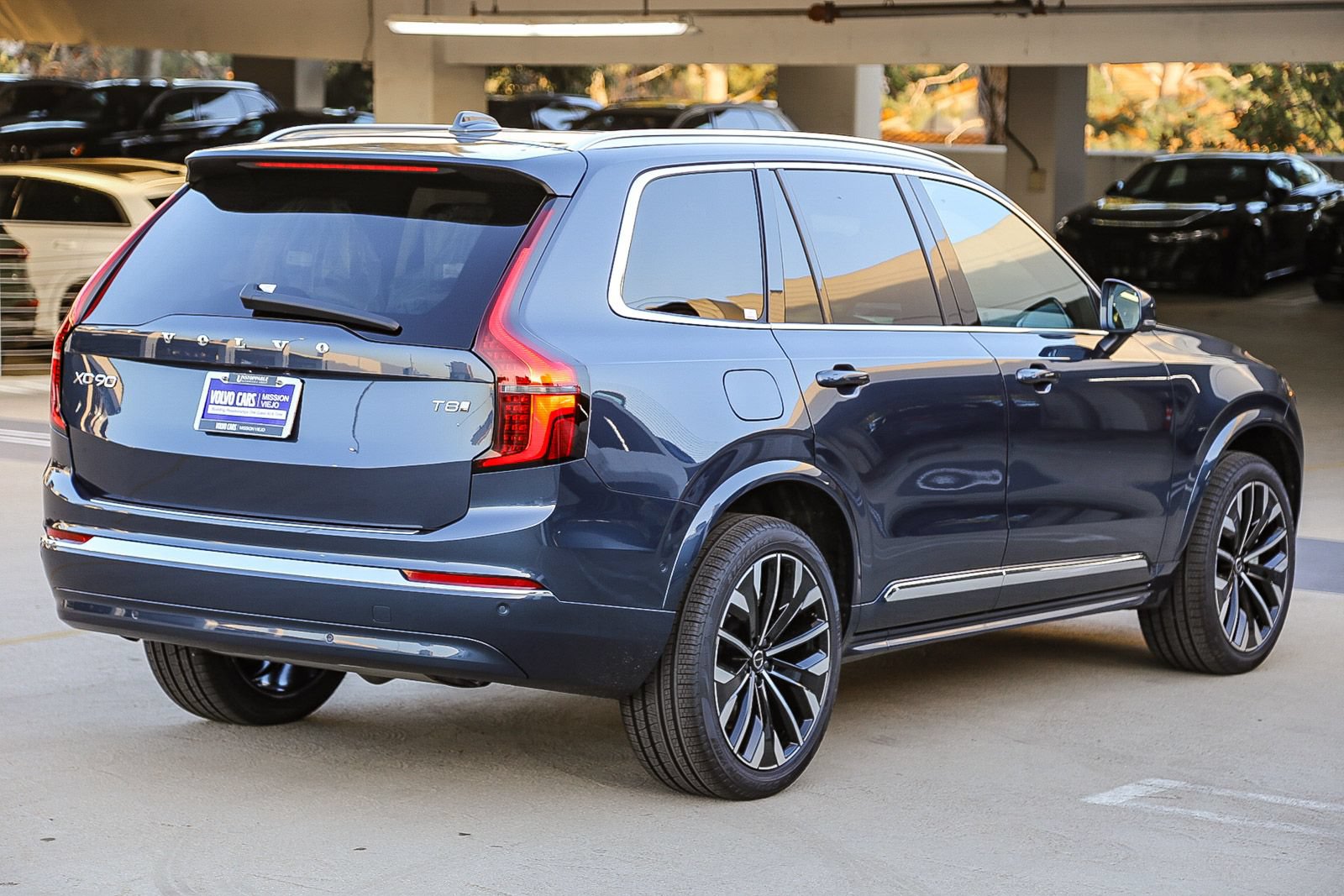 New 2026 Volvo XC90 T8 Ultra w/ Protection Package Premier AWD/4WD image 8
