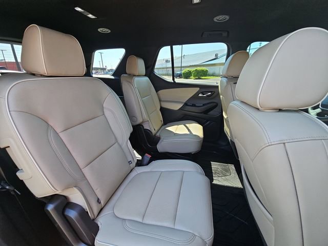 Used 2022 Chevrolet Traverse Premier FWD image 28