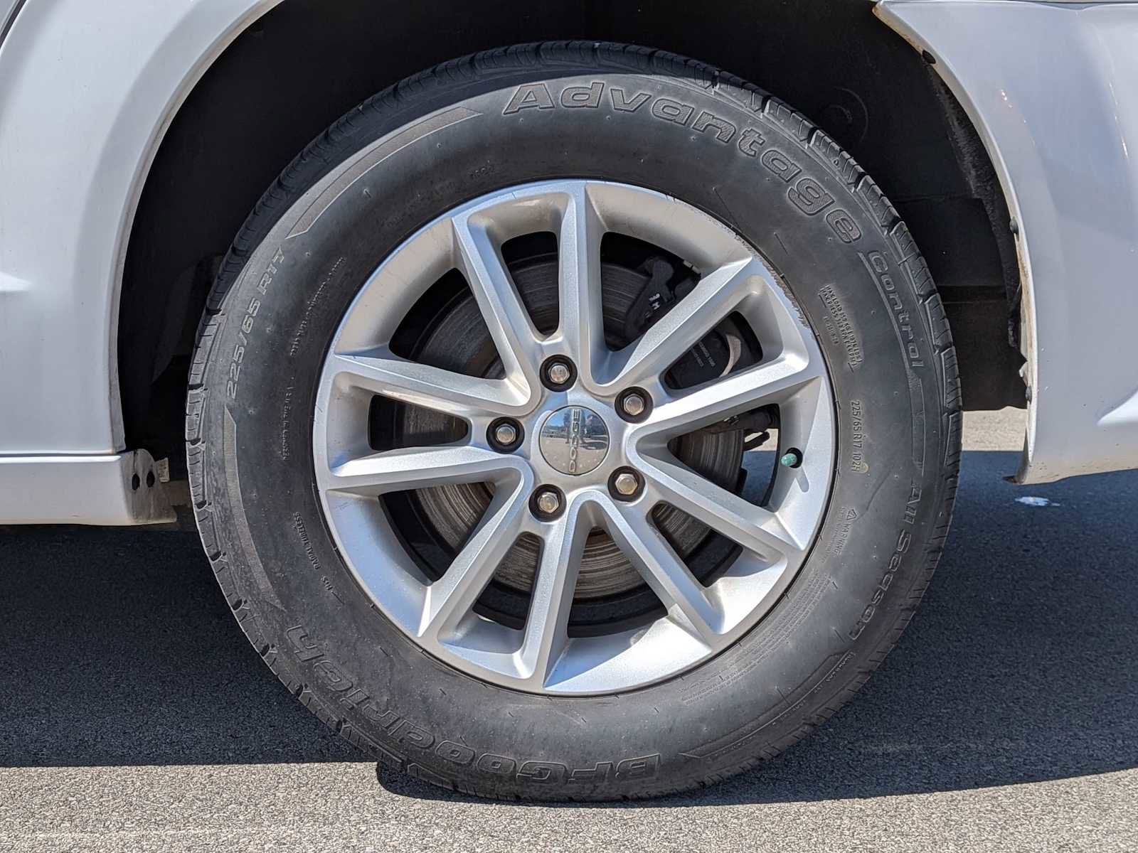 Used 2019 Dodge Grand Caravan SXT image 12