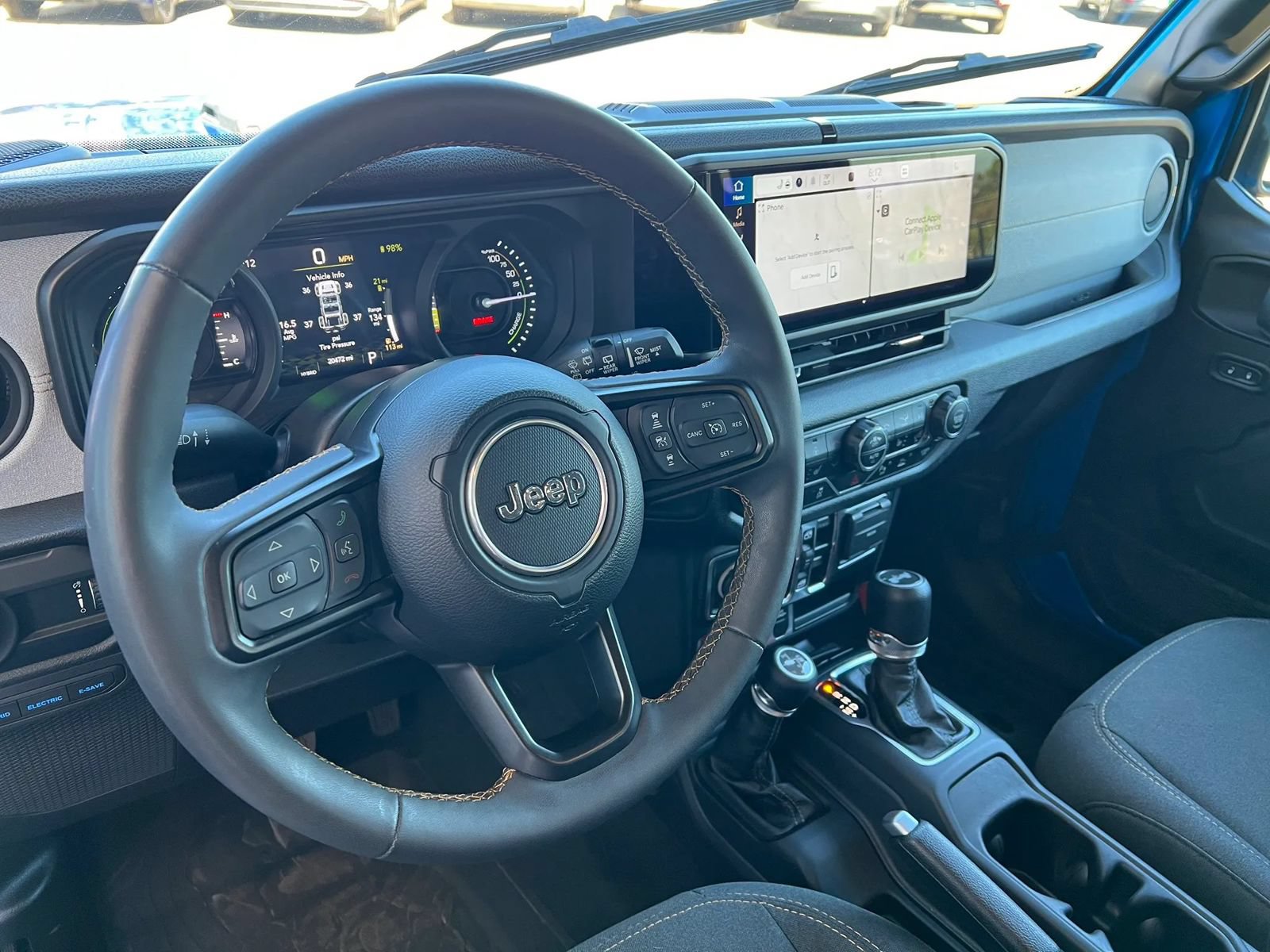 Used 2024 Jeep Wrangler Unlimited AWD/4WD image 19