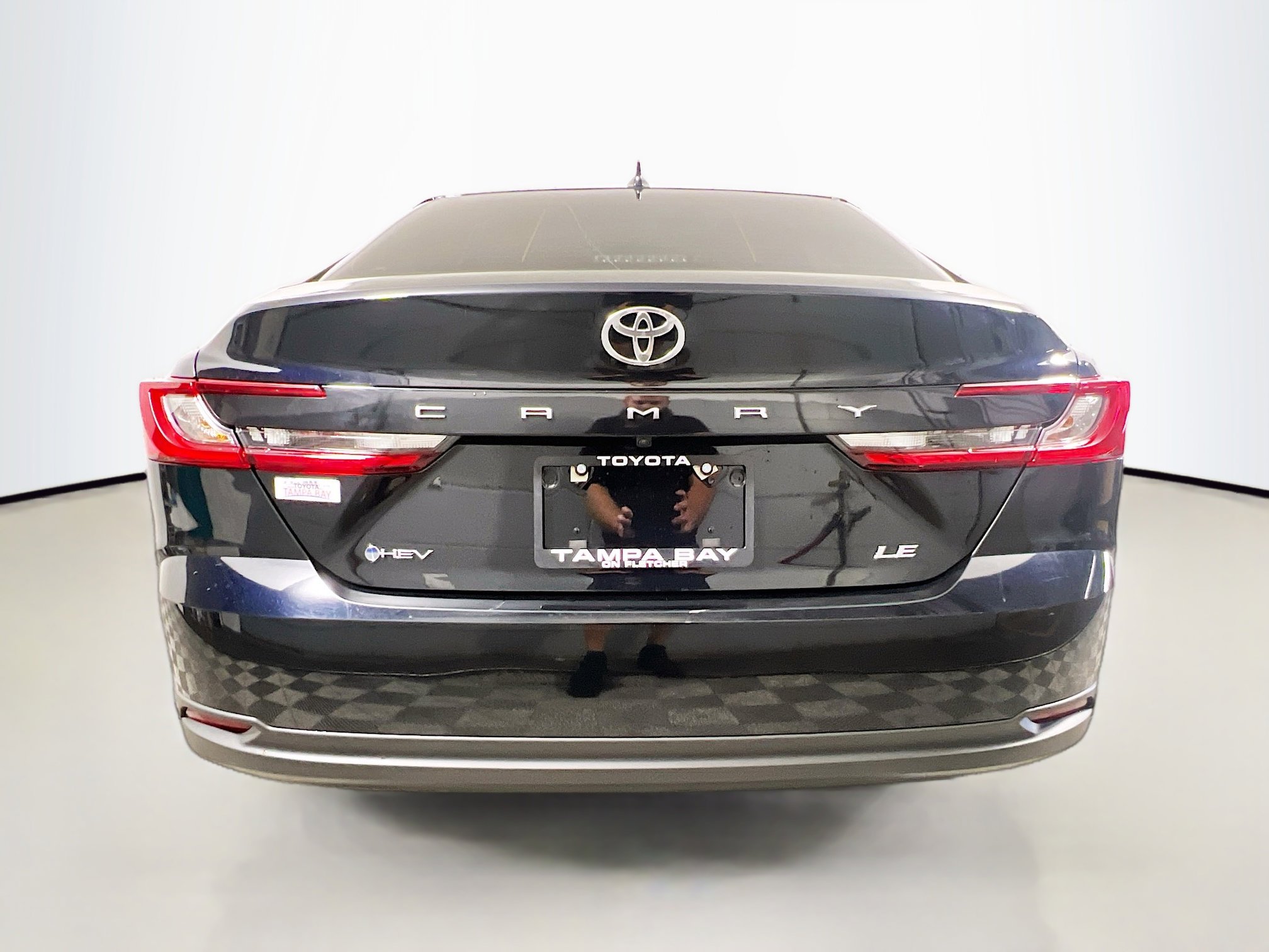 Used 2025 Toyota Camry LE w/ Convenience Package image 6