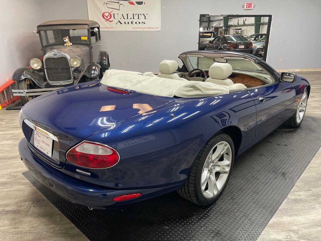 Used 2003 Jaguar XK8 Convertible image 5