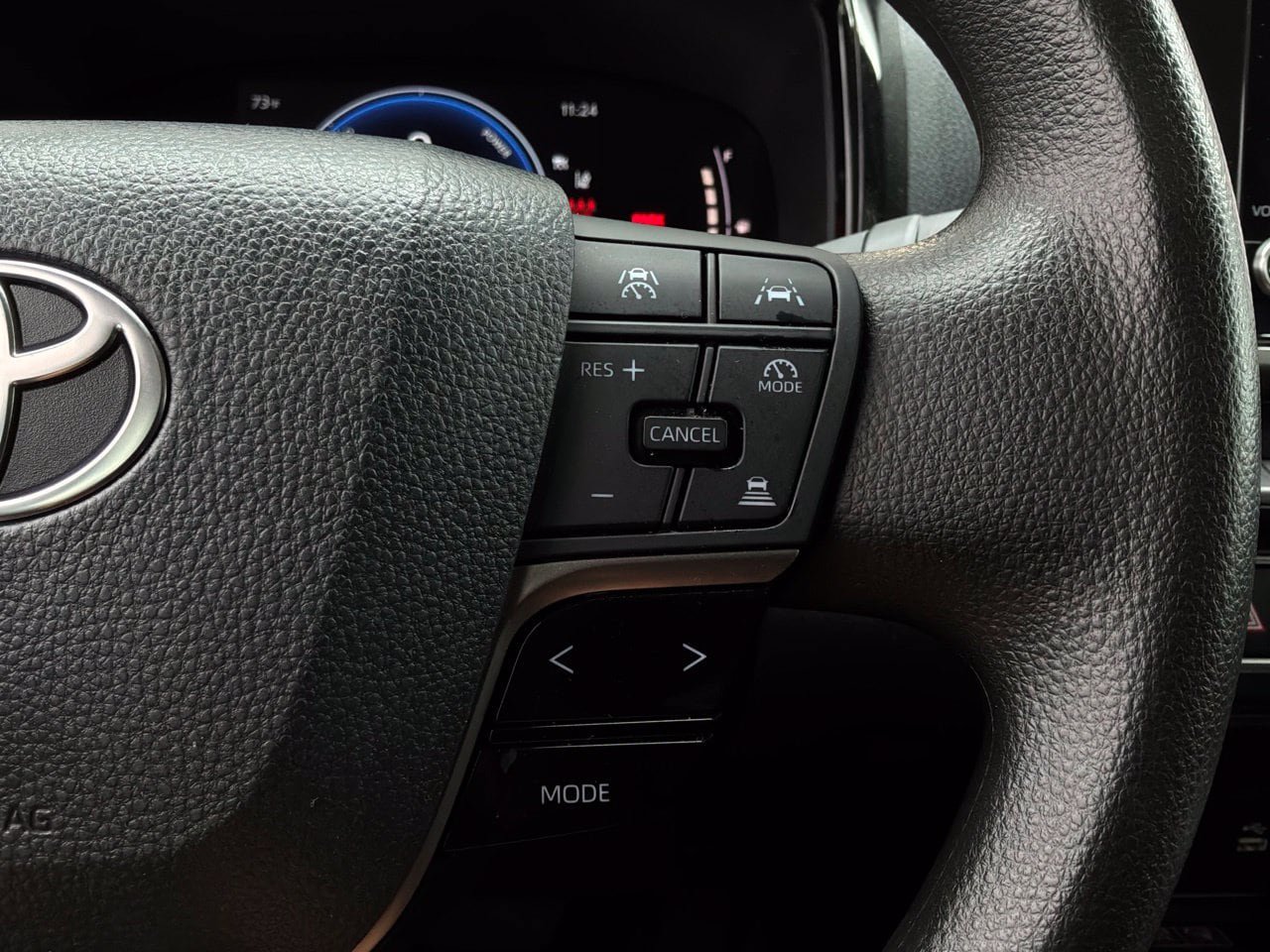 Used 2026 Toyota Camry LE FWD image 35