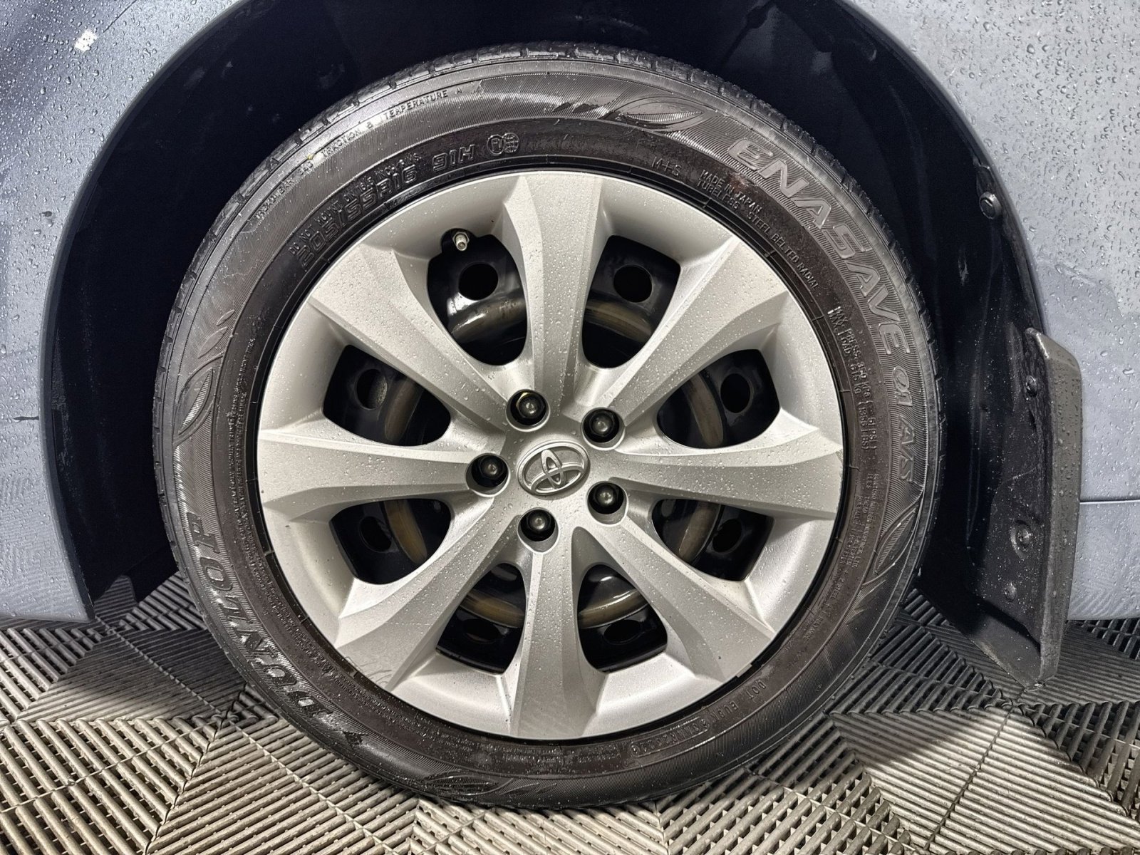 Used 2022 Toyota Corolla LE image 12