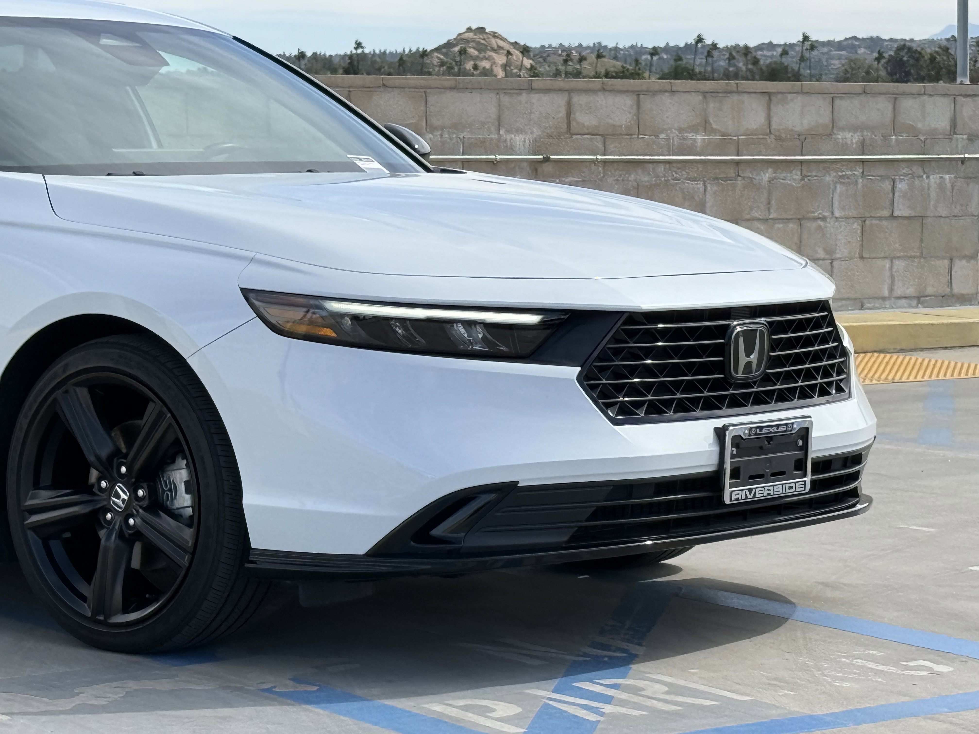 Used 2024 Honda Accord Sport image 3