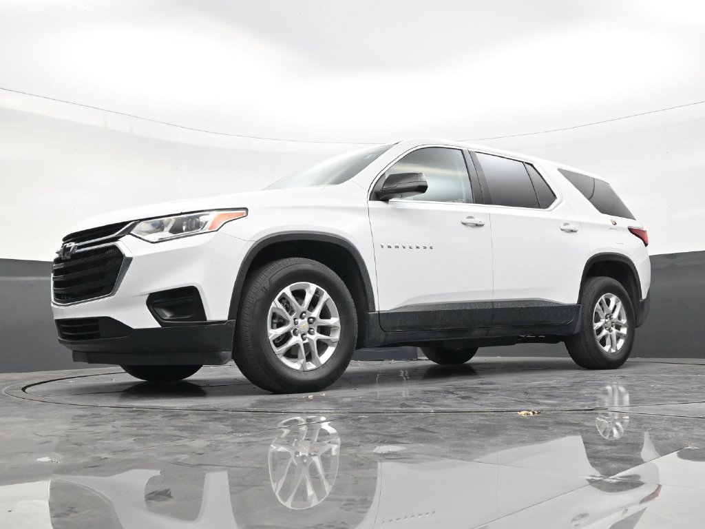 Used 2021 Chevrolet Traverse LS FWD image 17