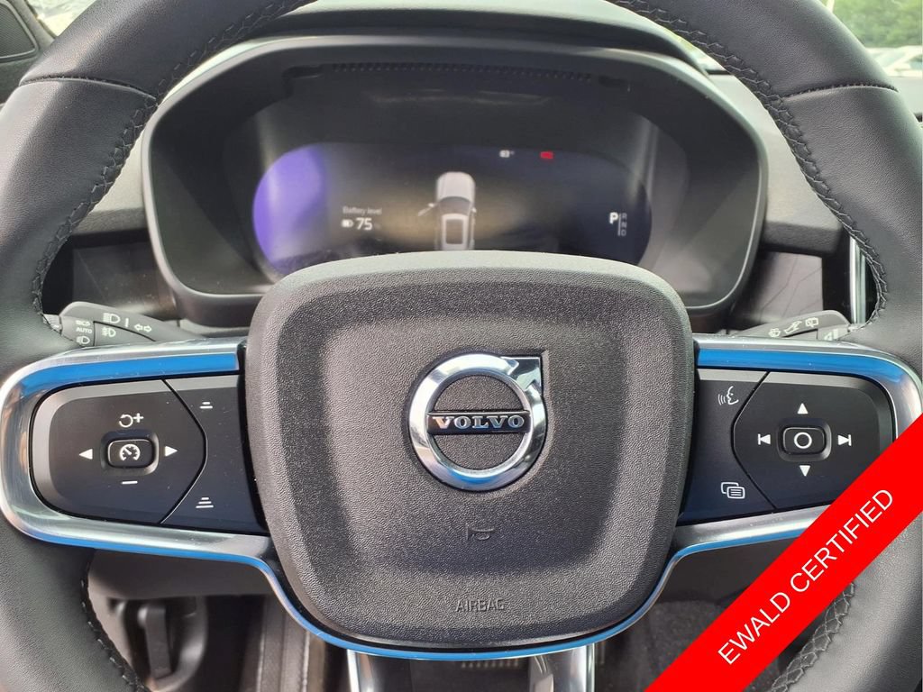 Used 2023 Volvo XC40 Recharge Plus AWD/4WD image 21