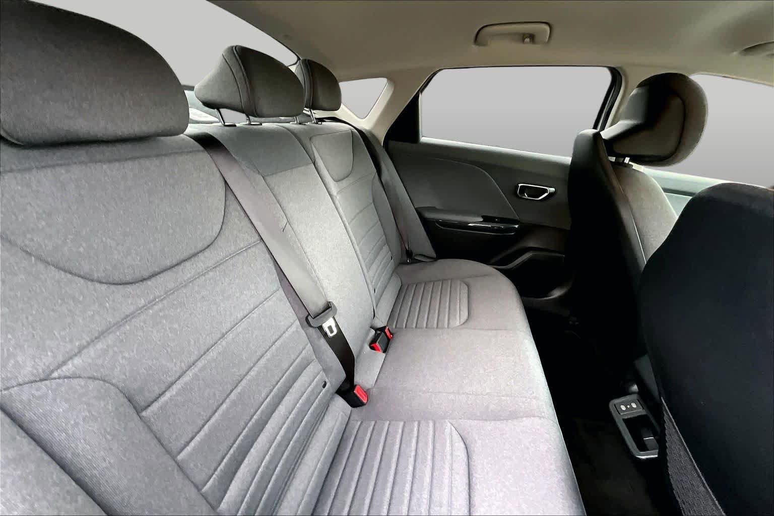 Used 2025 Kia K4 EX FWD image 23