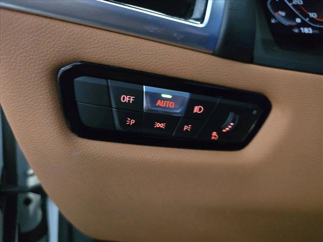 Used 2019 BMW M850i xDrive Convertible image 28