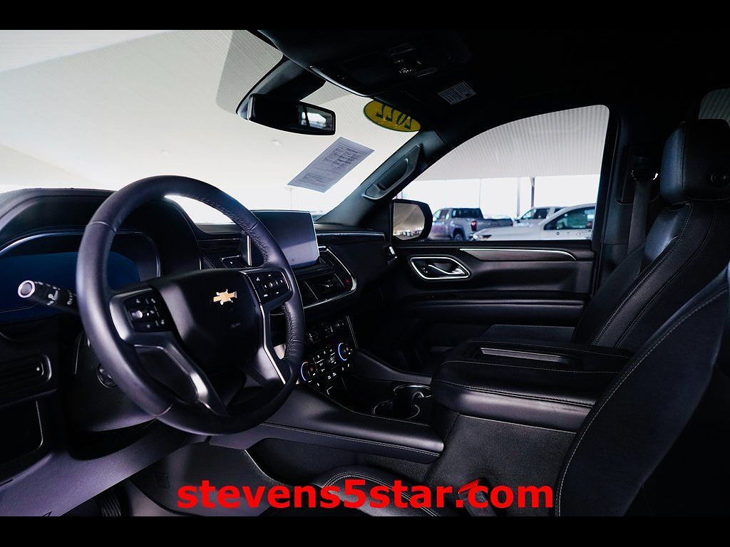Used 2022 Chevrolet Tahoe LT w/ Luxury Package RWD image 5